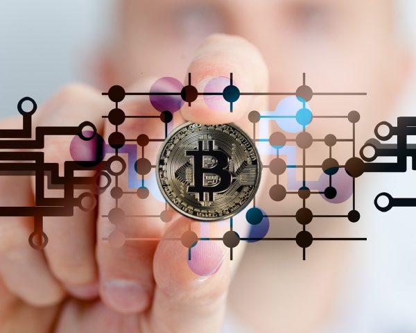 bitcoin-2643159_1280